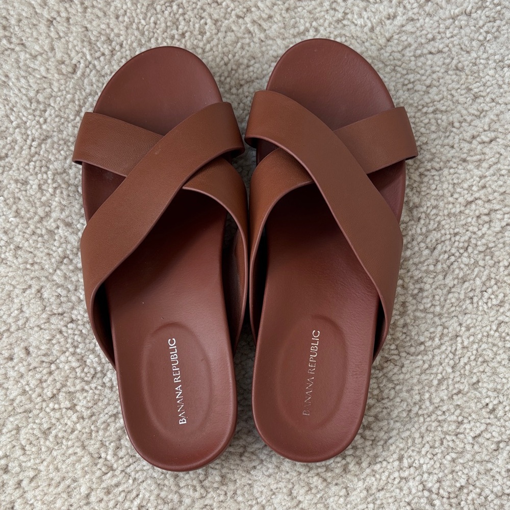 Banana Republic Women's Chestnut Crisscross Slide Sandals